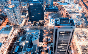 写真：高層ビルを上空から見た写真。